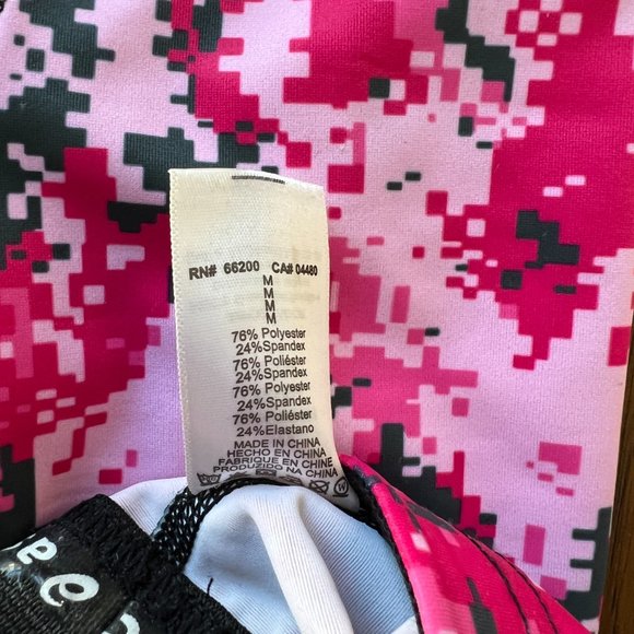 ASICS Pink and Grey Print Arm Sleeves - Picture 7 of 7